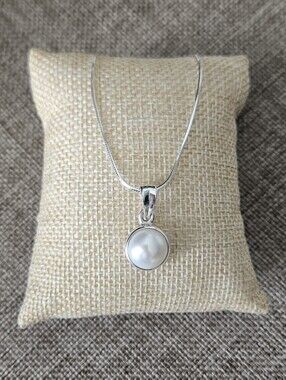 Smithsonian Sterling Silver Pearl Pendant Necklace NWT